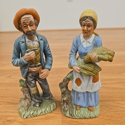1960s Ardco/ Homco 7'' Bisque Porcelain Grandma Grandpa Carrying Farmer Peddler 