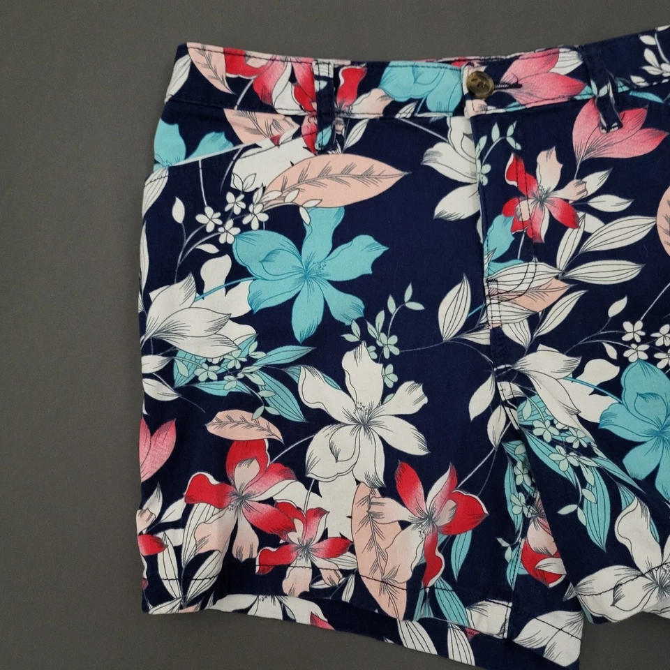 Шорты женские St Johns Bay 14 высокая посадка китайские 5 дюймов внутренний шов короткие цветочный темно-синий - Изображение 2 из 4