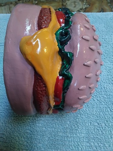 Vintage Cassic American Cheeseburger Ceramic Coin Bank. Never Used. - Picture 3 of 4