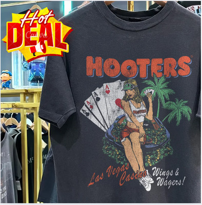 HOT DEAL !! HOOTER 'WINGS AND WAGERS' LAS VEGAS RARE WASHED BLACK T-SHIRT FL0664