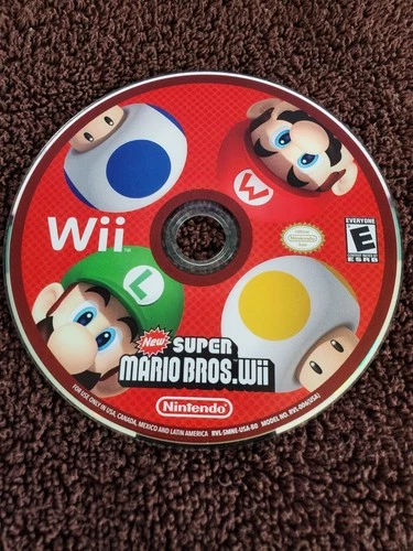 New Super Mario Bros. Wii (Nintendo Wii, 2009) DISK ONLY  Good Shape!