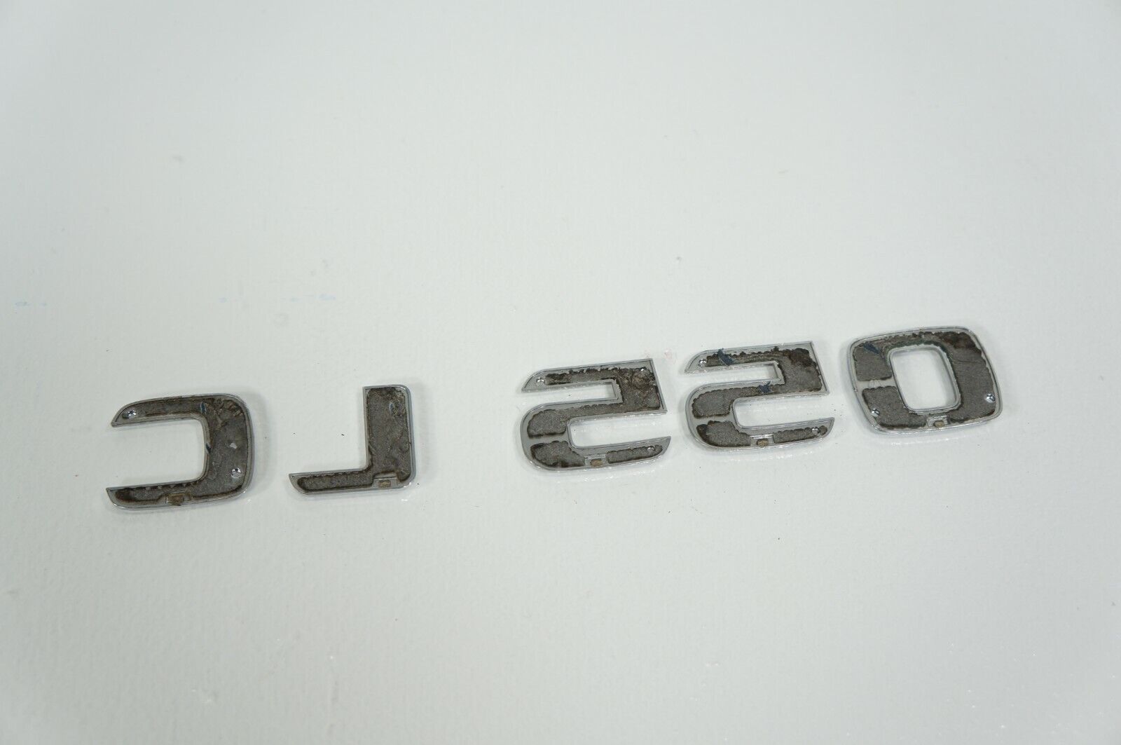2007-2014 mercedes w216 cl550 rear badge emblem logo letters symbol oem