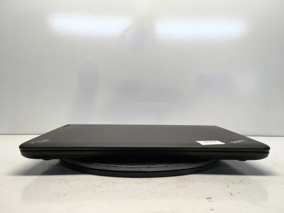 Lenovo ThinkPad E560 Intel i3-6100U 2,3 ГГц 4 ГБ без жесткого диска - Изображение 3 из 4