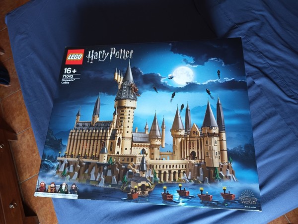 LEGO HARRY POTTER- 71043 - HOGWARTS CASTLE NEW SEALED BOX