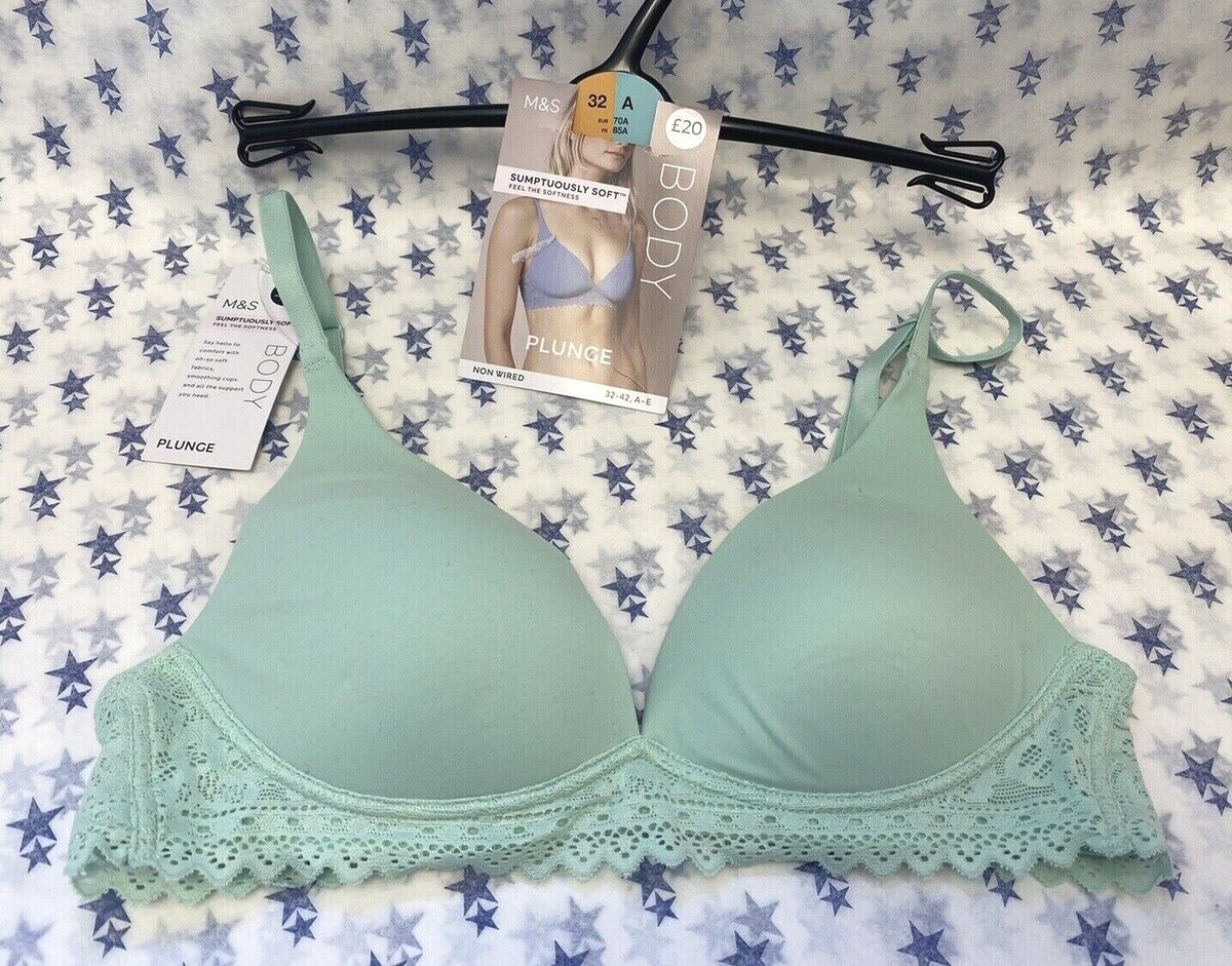 NEW M&S Marks & Spencer light green Sumptuously Soft non-wired  