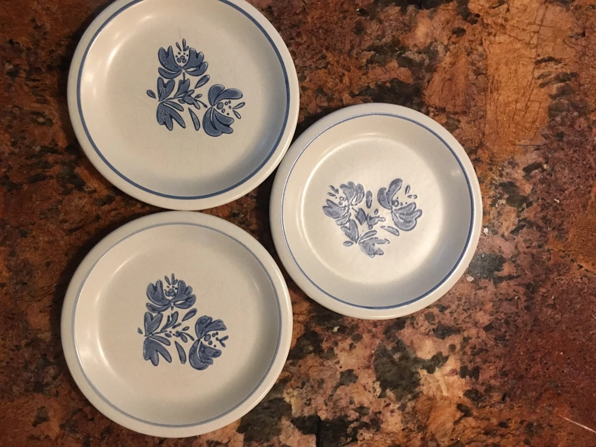Pfaltzgraff white dinnerware top