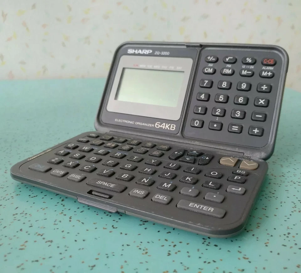 Organizador eletrônico Sharp ZQ-3200 64kb para peças ou reparos - Imagem 2 de 4