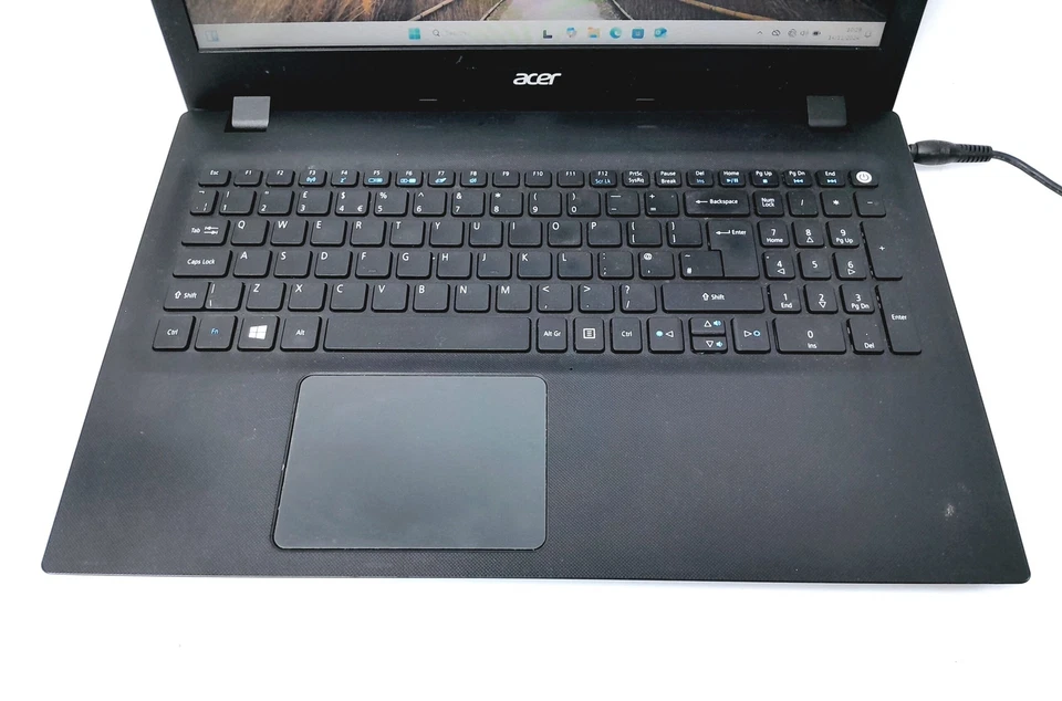 Acer Windows Laptop PC Travelmate P257 - i3-4005U @ 1.7 - 4GB RAM - 15.6" - 1... - Image 2 of 4
