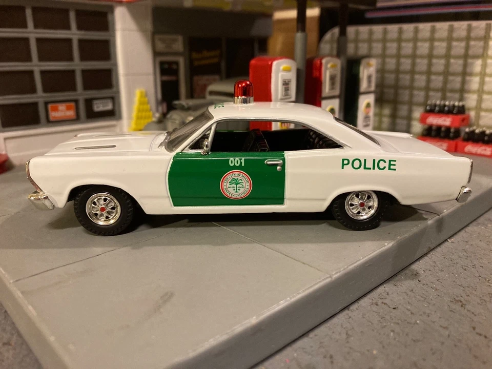 1966 Ford Fairlane Miami Police Car, 1:43 scale - Image 2 of 4