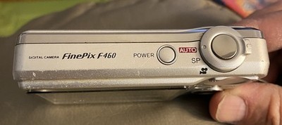 Fujifilm Finepix F460 2.5