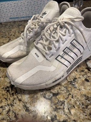 Adidas  clouded white and black nmd_r1 v2 sneakers size 9
