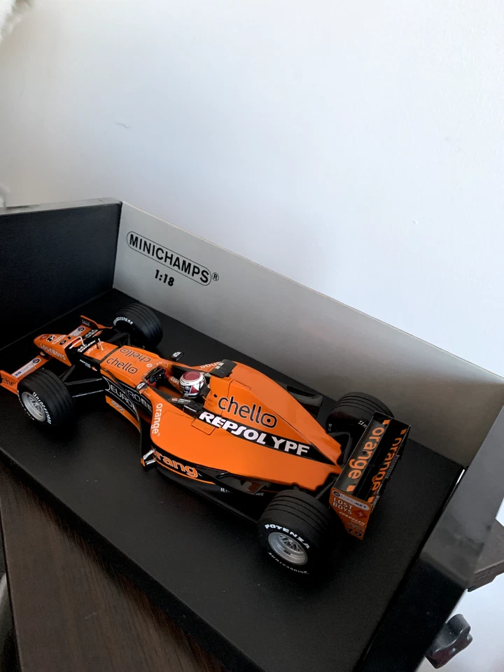 MINICHAMPS - FLECHAS 1:18 F1 SUPERTEC A 21 J. Verstappen 1180000019 EXCELENTE. Foto 4 de 4
