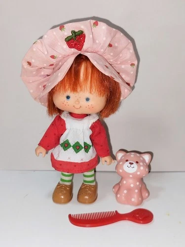 Vintage Strawberry Shortcake Herself Doll With Custard Cat 1982