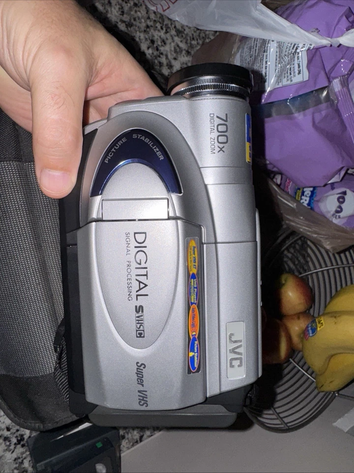 JVC Video Camcorder Super VHS VHS-C TESTED Works! Needs Battery GR-SXM260U - Image 3 of 4