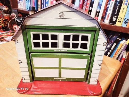 VERY NICE VINTAGE 1950's MARX TIN LITHO AUTOMATIC GARAGE
