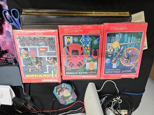 Sears Tele-Games Arcade Intellivision Console Giochi ed Extra - Foto 7 di 13