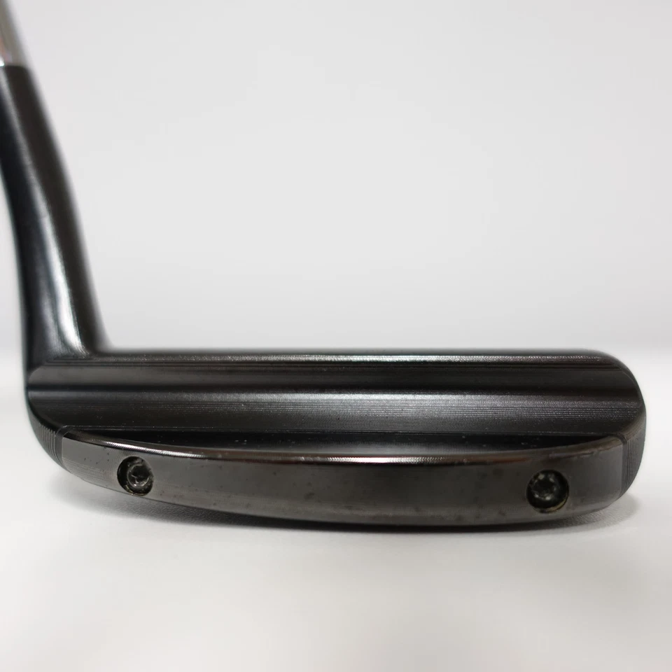ODYSSEY Black SERIES TOUR DESIGNS #8 34in Putter RH With Head Cover - Image 4 of 4