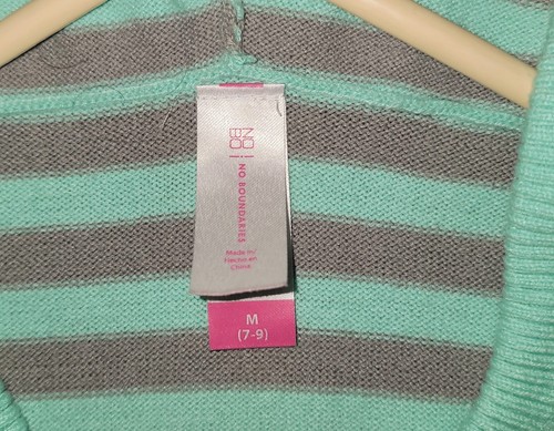 women's NO BOUNDARIES hooded sweater sz m nwot - Picture 2 of 9