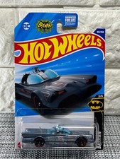 Hot Wheels DC Batman 3/5 TV Series Batmobile 103/250 Blue