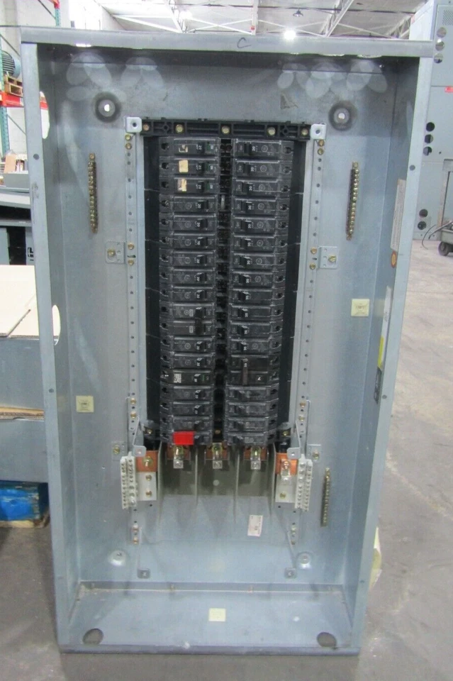 💥GE GENERAL ELECTRIC 125 AMP MAX MAIN LUG PANELBOARD 208Y/120 VAC 3Ø 36 CIRCUIT - Image 3 of 4