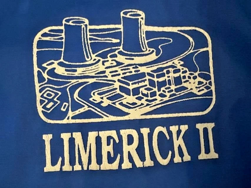 Vtg Auburn Sportswear "Limerick II" Nuclear Power Plant (PA) Wind Breaker - XL - Image 4 of 4