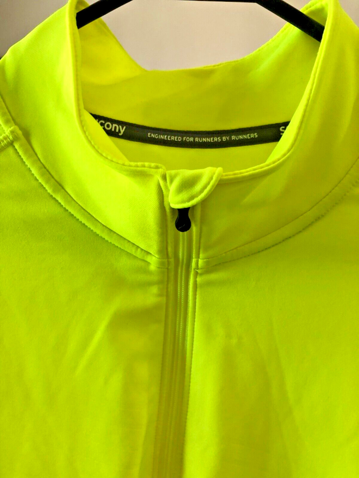 NEW Saucony XLarge Long Sleeve Running Cycling   1/4 Zip Legacy Yellow XL thumbnail 6