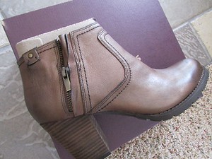 clarks mission boots