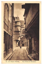 CPA 10 LE VIEUX TROYES RUE PAILLOT DE MONTABERT