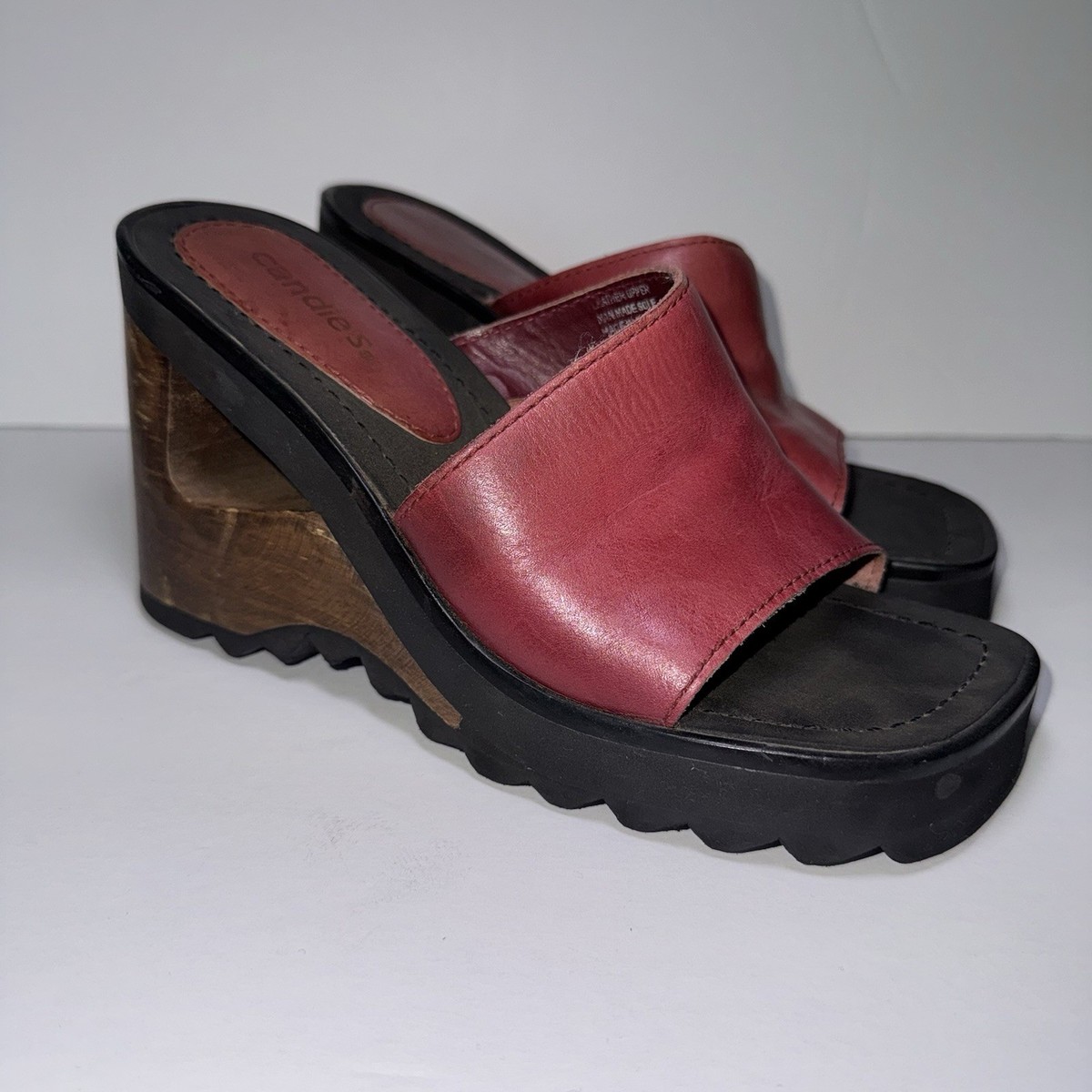 Vintage 90s Y2K On Your Feet Chinese Laundry Platform Heels  Vintage 90s y2k Chunky Wooden Platforms display picture 1