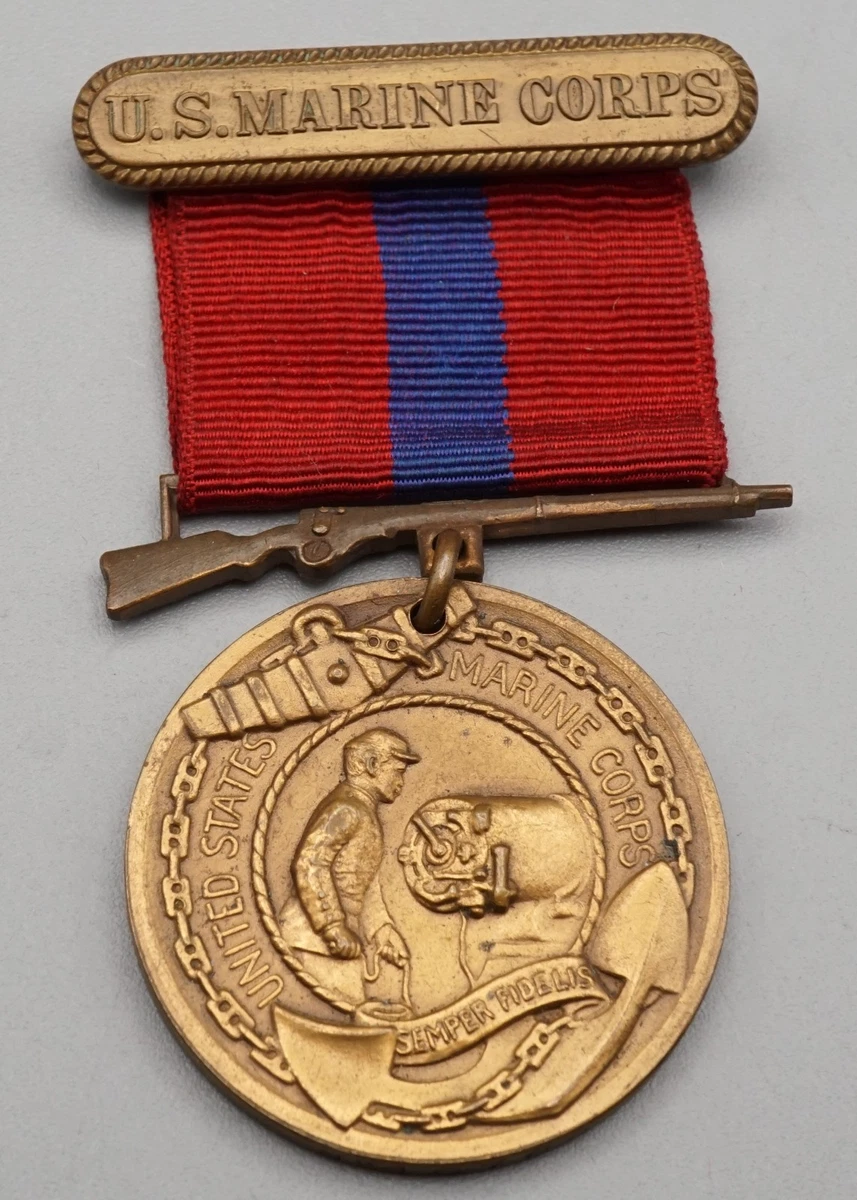 Wwii Marine In Original Ww2 Collectible Us Medals & Ribbons for