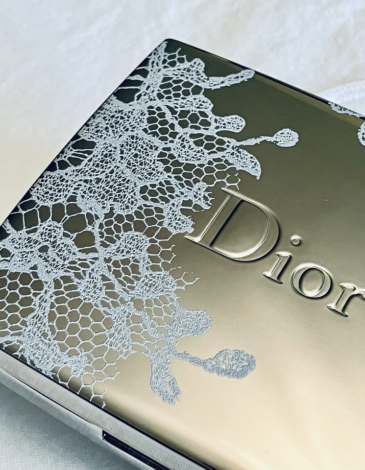 Stunning! Christian Dior Compact Poudre Dentelle Effect Lumiere Visage Pink Lace - Image 2 of 4