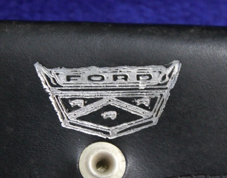 Leather Ford Crest Key Case Ring Key Chain Fob Accessory Truck Bronco Falcon Foto 3 de 4