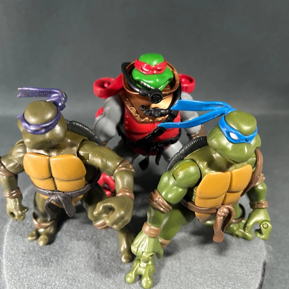Teenage Mutant Ninja Turtles Leonardo Raphael Donatello Action Figure Lot 2002 - Image 2 of 4