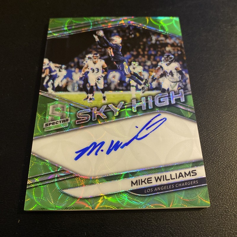 2019 Panini Spectra Sky High Signatures Mike Williams #SH-MW/25 Green (AU) Auto