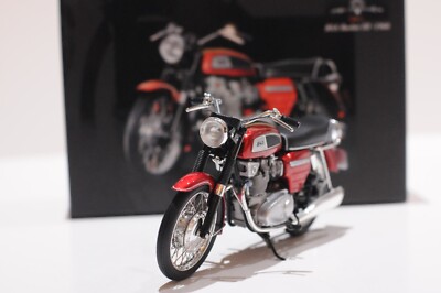 MINICHAMPS 1968 BSA ROCKET III RED IN SCALE 1:12 122130100