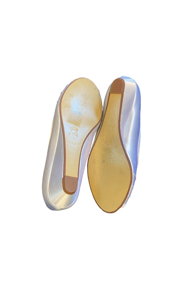 Bridal Shoes 8.5m Michaelangelo “KELSEY” Dyeable By David’s Bridal - Image 3 of 4