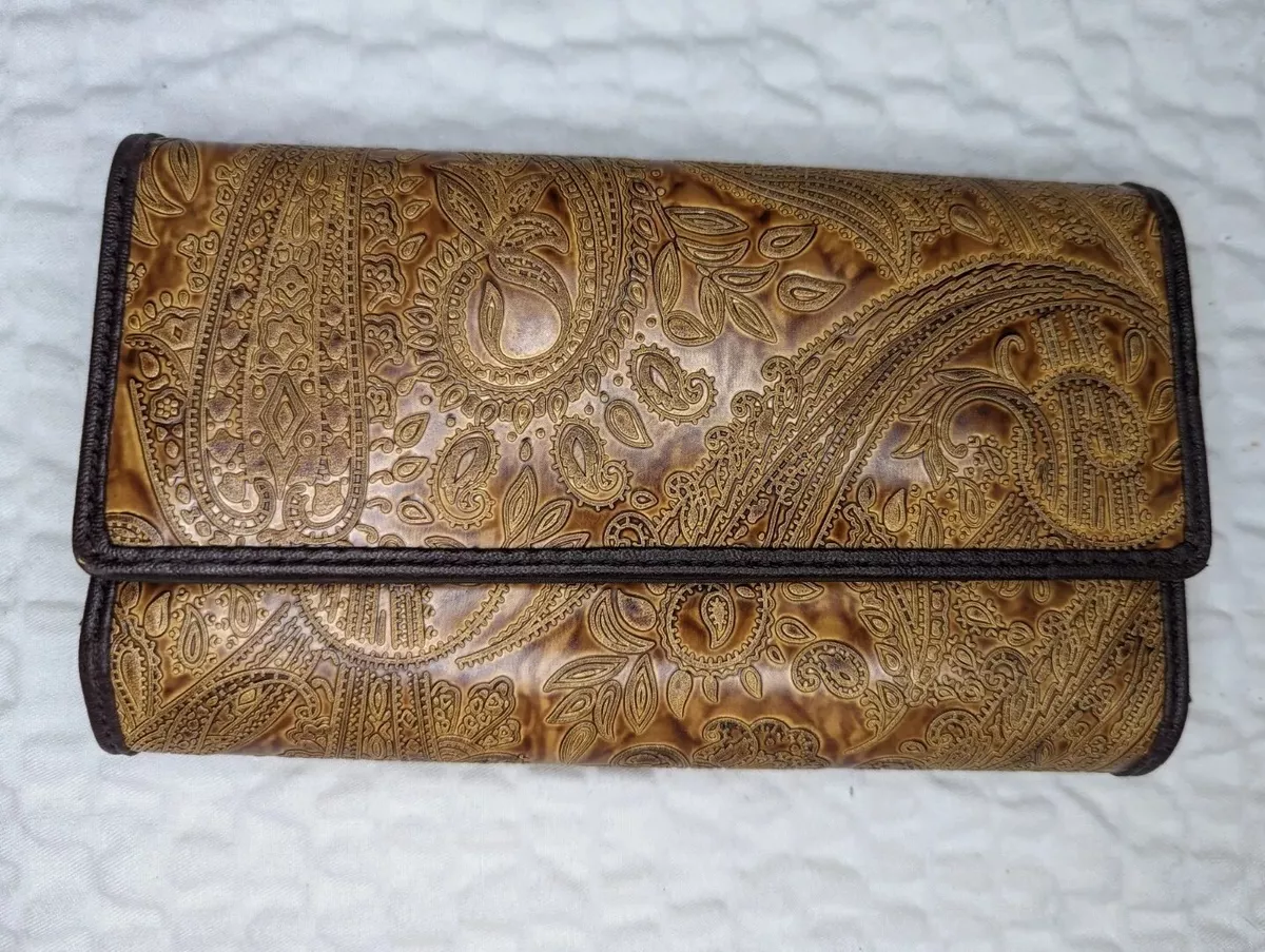 Relic Wallet Tri Fold Brown Vegan Faux Leather Embossed Paisley