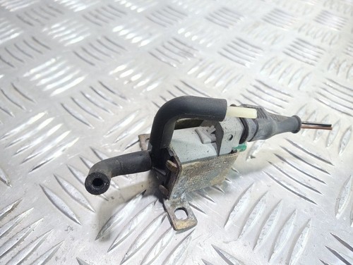 Opel Vectra B 2001 Diesel 74kW Turbolader Druckwandler Magnetventil UST64787