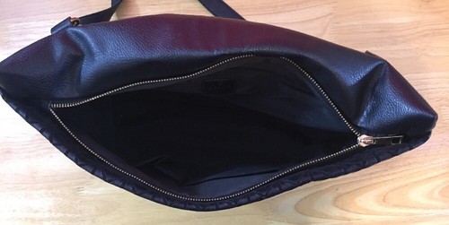 Leith Zip Top Black Bag Purse w Inner Zippered Compartment 16-1/2" Long 13" Tall - Picture 4 of 7