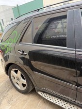 Porte arrière et accessoires Mercedes 320