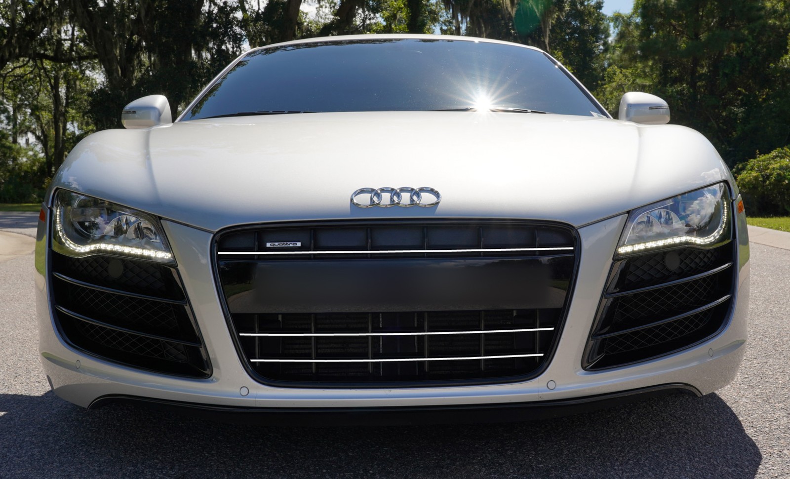 Baguette de calandre chromée Audi R8 antirouille à clipser