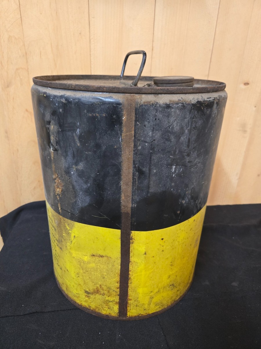 Yellow Black Vintage John Deere 5 Gal Hy-Gard Transmission