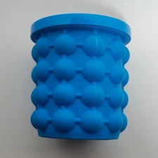 Ice Cube Mold Ice Trays Large Silicone Ice Bucket 2 in 1 Ice Cube Maker New 