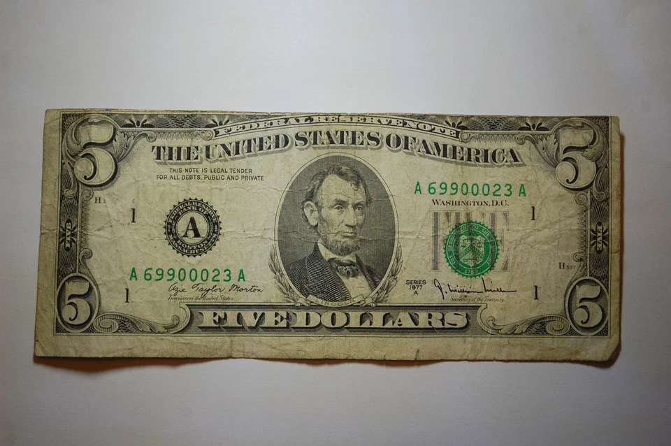 Rare 1977A United States Five Dollar Bill Misprint/Miscut - Image 3 of 4