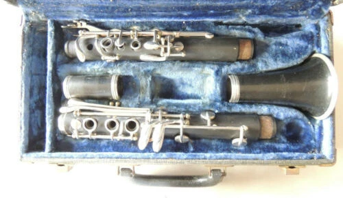 Clarinetes C.G. Conn BB