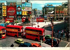 Continental Postcard Picadilly Circus London Street View