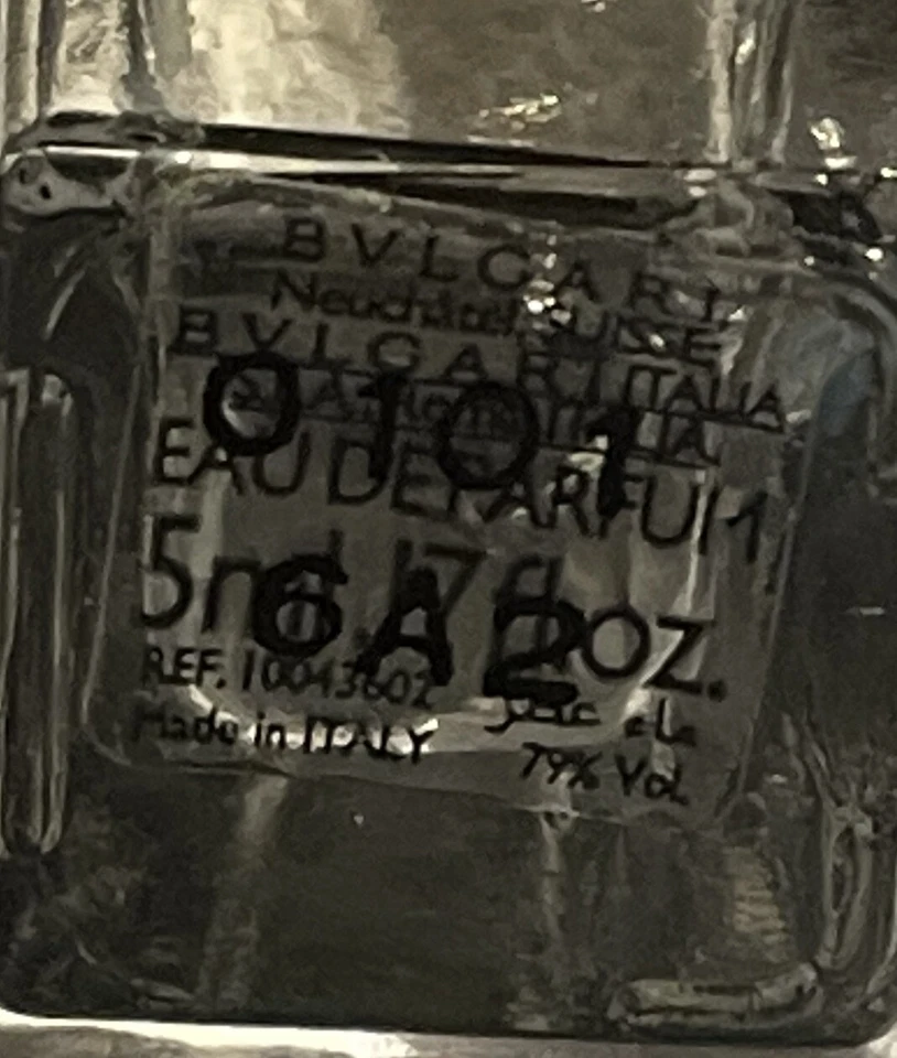 Bulgari BVLGARI Perfume HOMBRE EN NEGRO Eau De Parfum Splash 0.17oz 5ml Tamaño de Viaje Foto 3 de 3