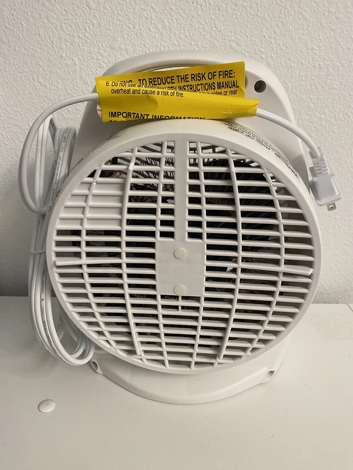 Personal Desktop Heater Black & Decker White BDH101W Adj Thermostat NEW - Image 3 of 4