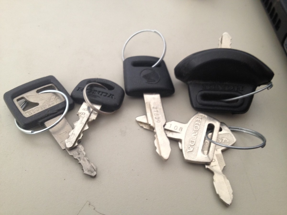 Vintage Plastic Honda Pre Cut Key 1970