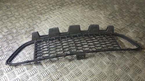 BMW F30 Kühlergrill unten Mitte 3er M Sport Stoßstange